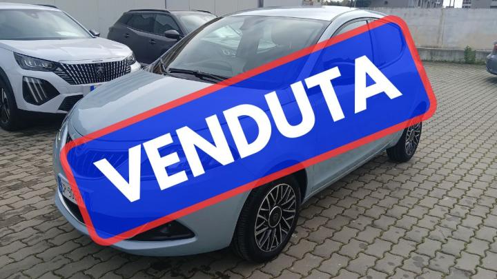 Lancia Y 1.0 Hybrid Platino 905