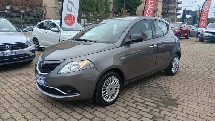Lancia Ypsilon 1.2 69 CV 5 porte Gold