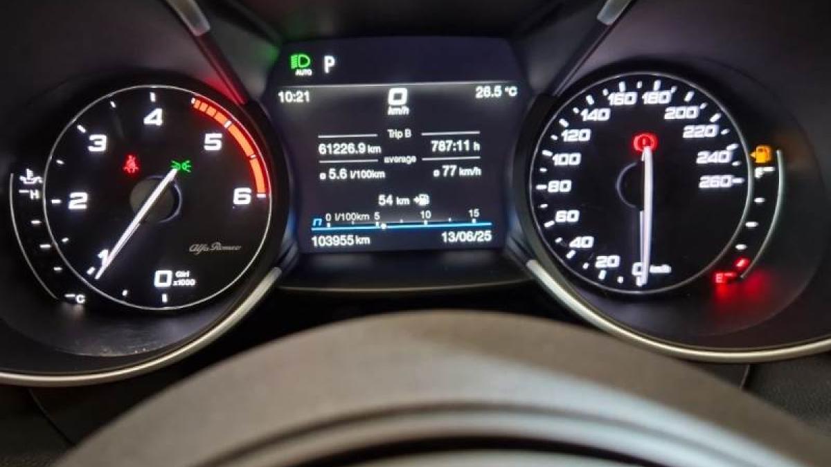 Alfa Romeo GIULIA 2.2 TD 160CV BUSINESS AT8