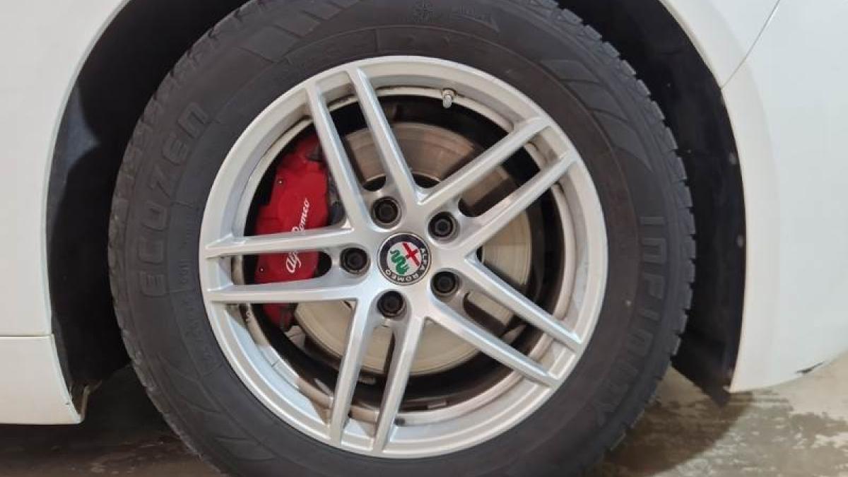 Alfa Romeo GIULIA 2.2 TD 160CV BUSINESS AT8