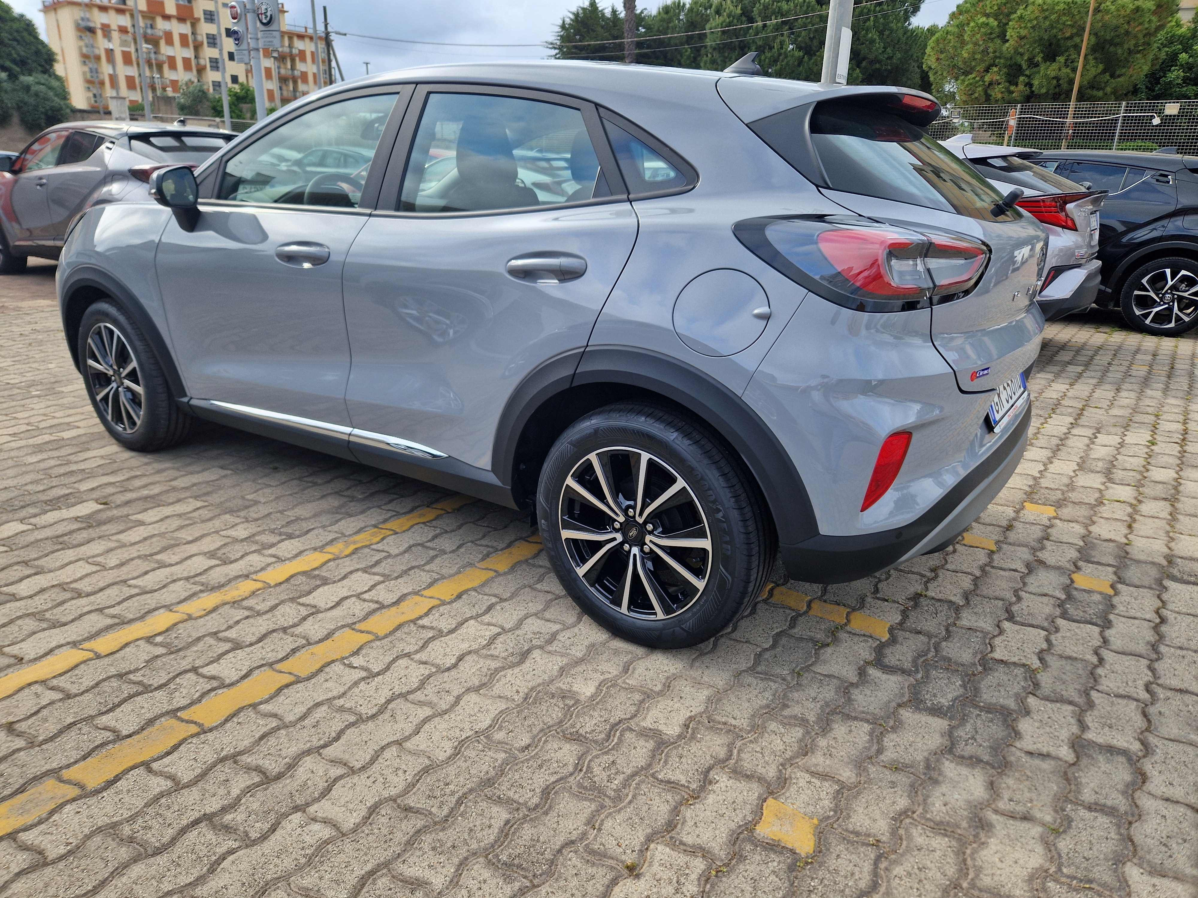 Ford Puma Ecoboost Hybrid Titanium