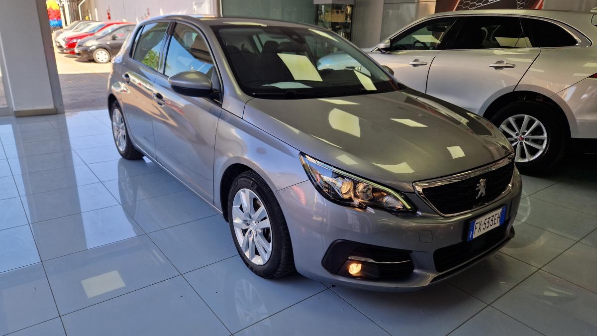 Peugeot 308 BlueHDi 130 EAT8 Business