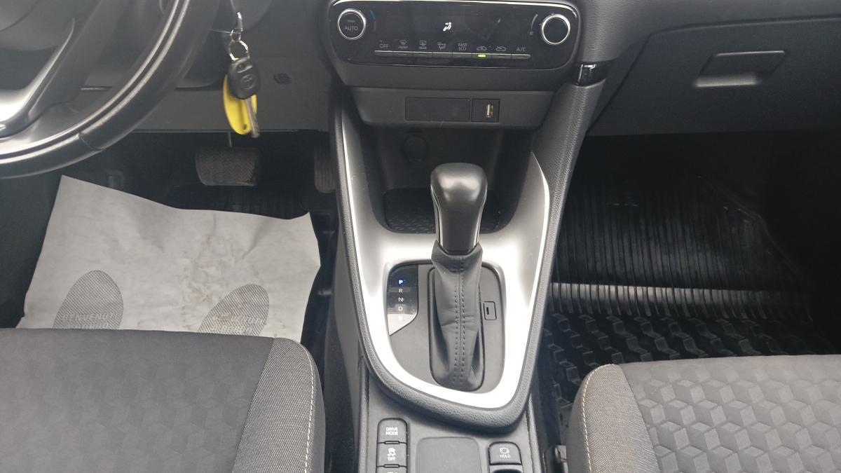 Toyota Yaris 1.5 Hybrid 5 porte Trend 766