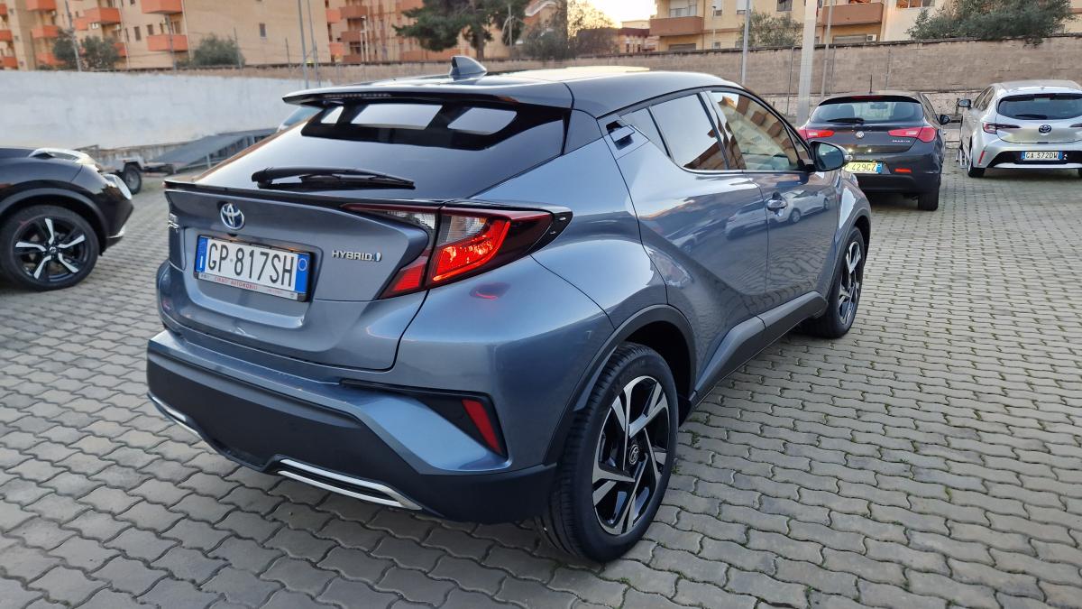 Toyota CHR KM0 2.0 Trend