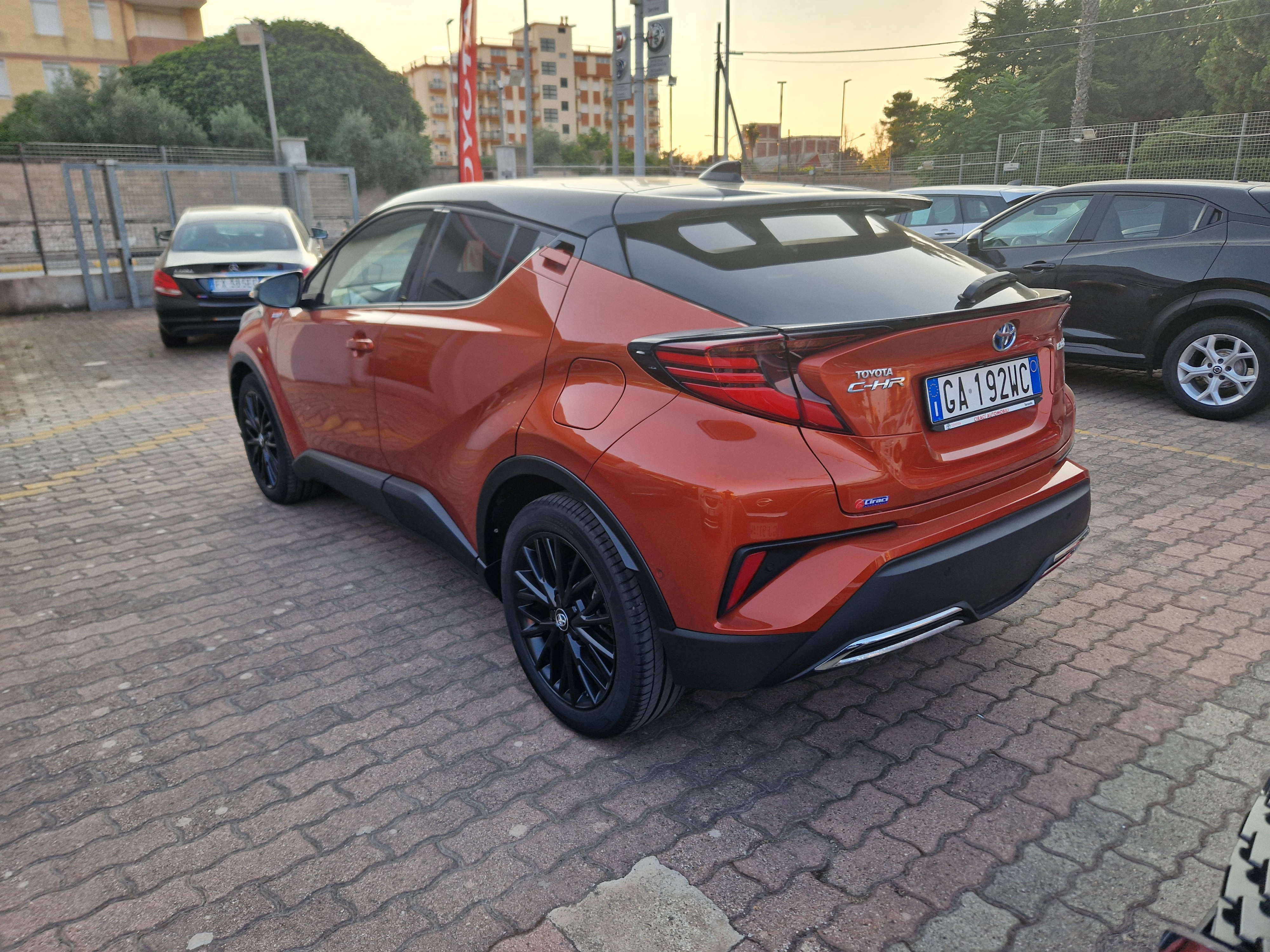 Toyota CHR Premier 2.0 Full Hybrid