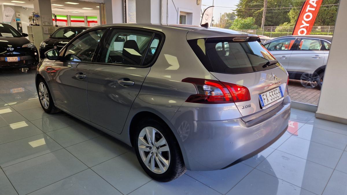 Peugeot 308 BlueHDi 130 EAT8 Business