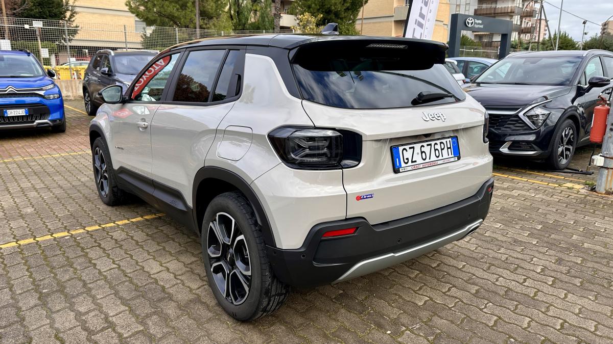 Jeep Avenger 1.2 SUMMIT