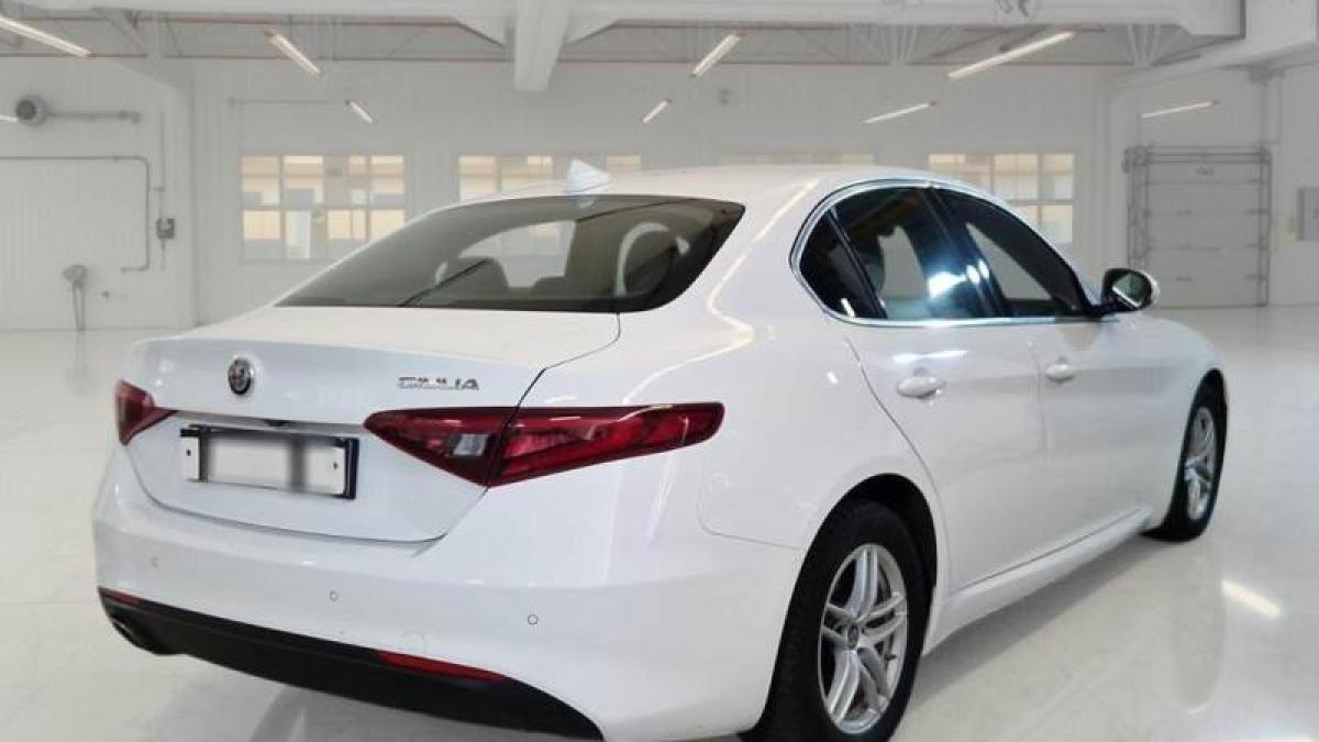 Alfa Romeo GIULIA 2.2 TD 160CV BUSINESS AT8