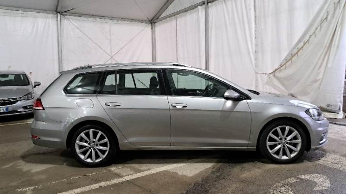 Volkswagen Golf Variant 1.6 Tdi DSG