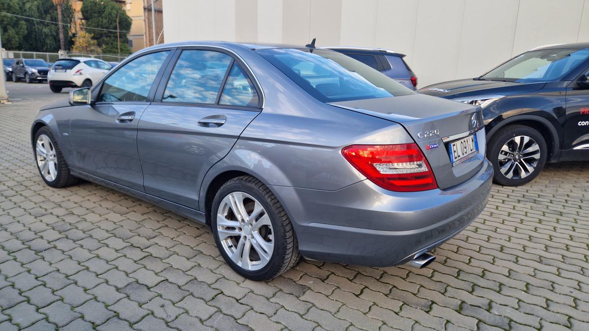 Mercedes C 220 170 cv