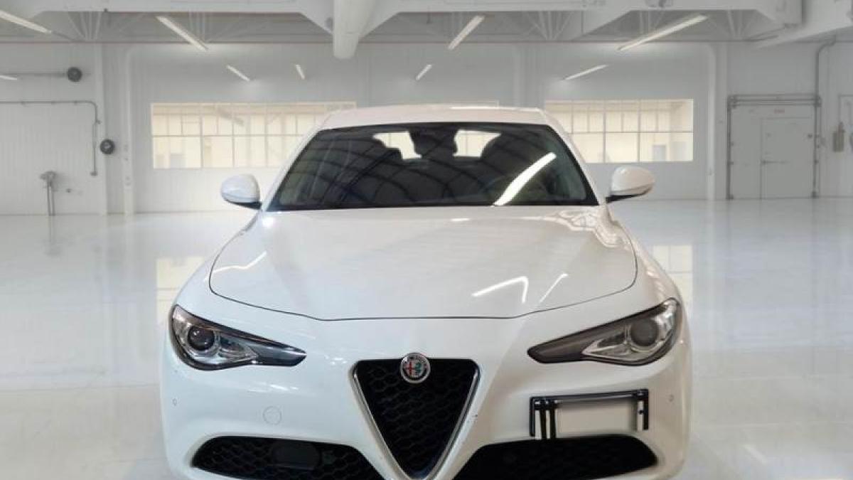 Alfa Romeo GIULIA 2.2 TD 160CV BUSINESS AT8