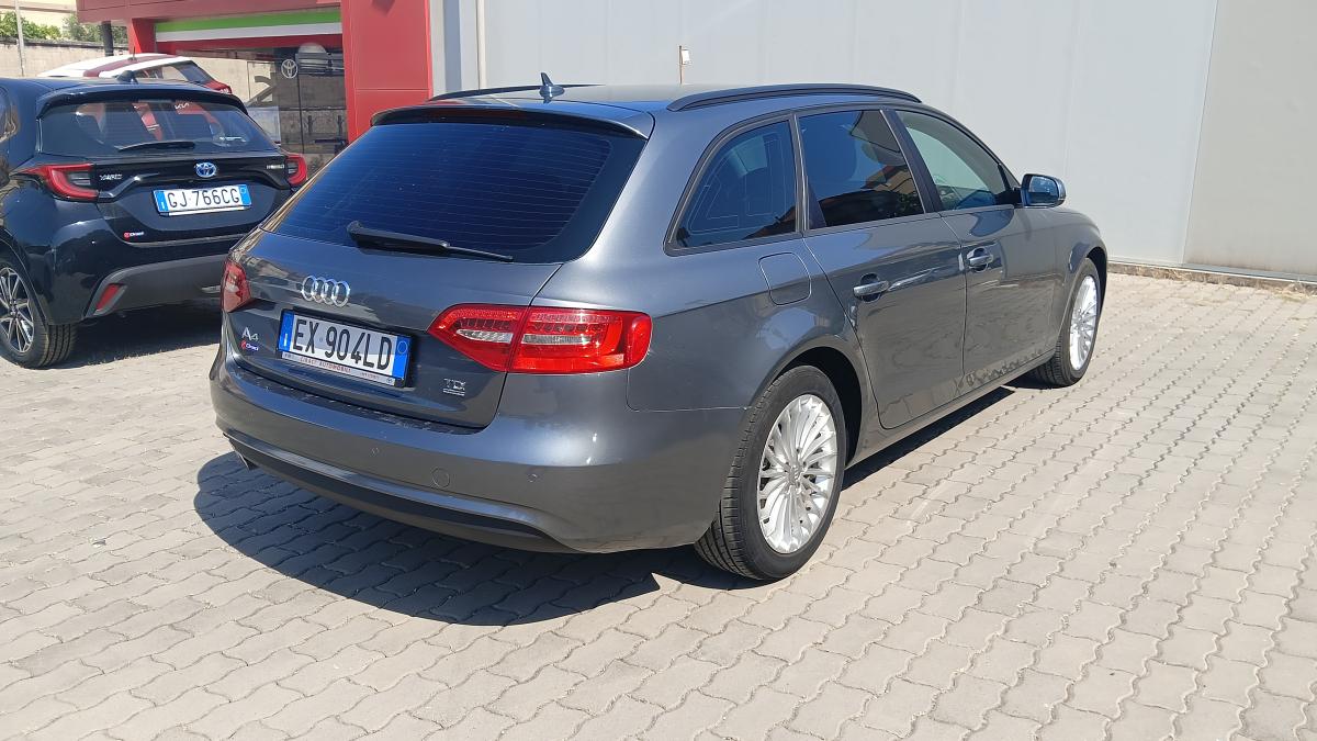 A4 Avant 2.0 TDI 177CV Quattro S-Tronic