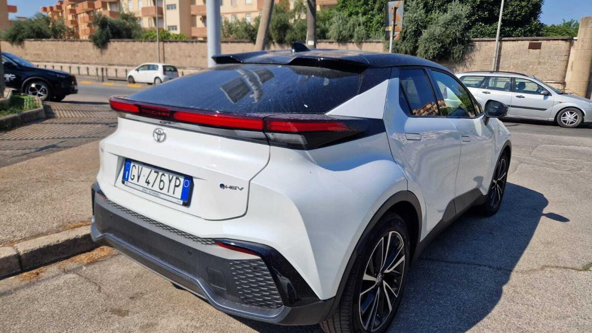Toyota C-HR 1.8 HV 98cv Lounge