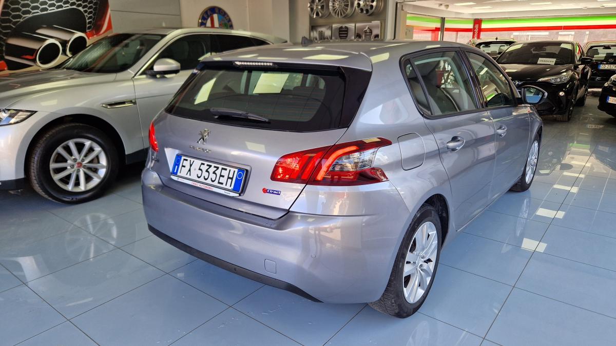 Peugeot 308 BlueHDi 130 EAT8 Business