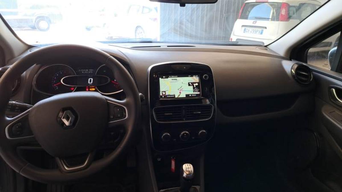 Renault Clio 1.0 TCe 75 CV  5 porte Business 244