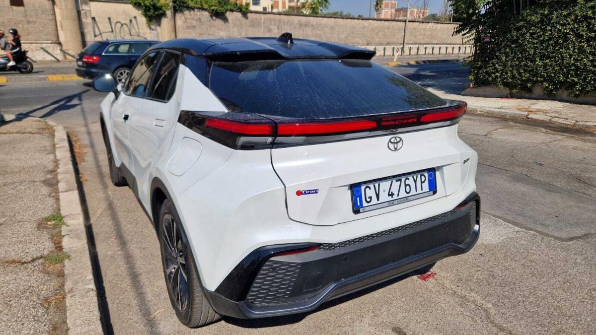 Toyota C-HR 1.8 HV 98cv Lounge