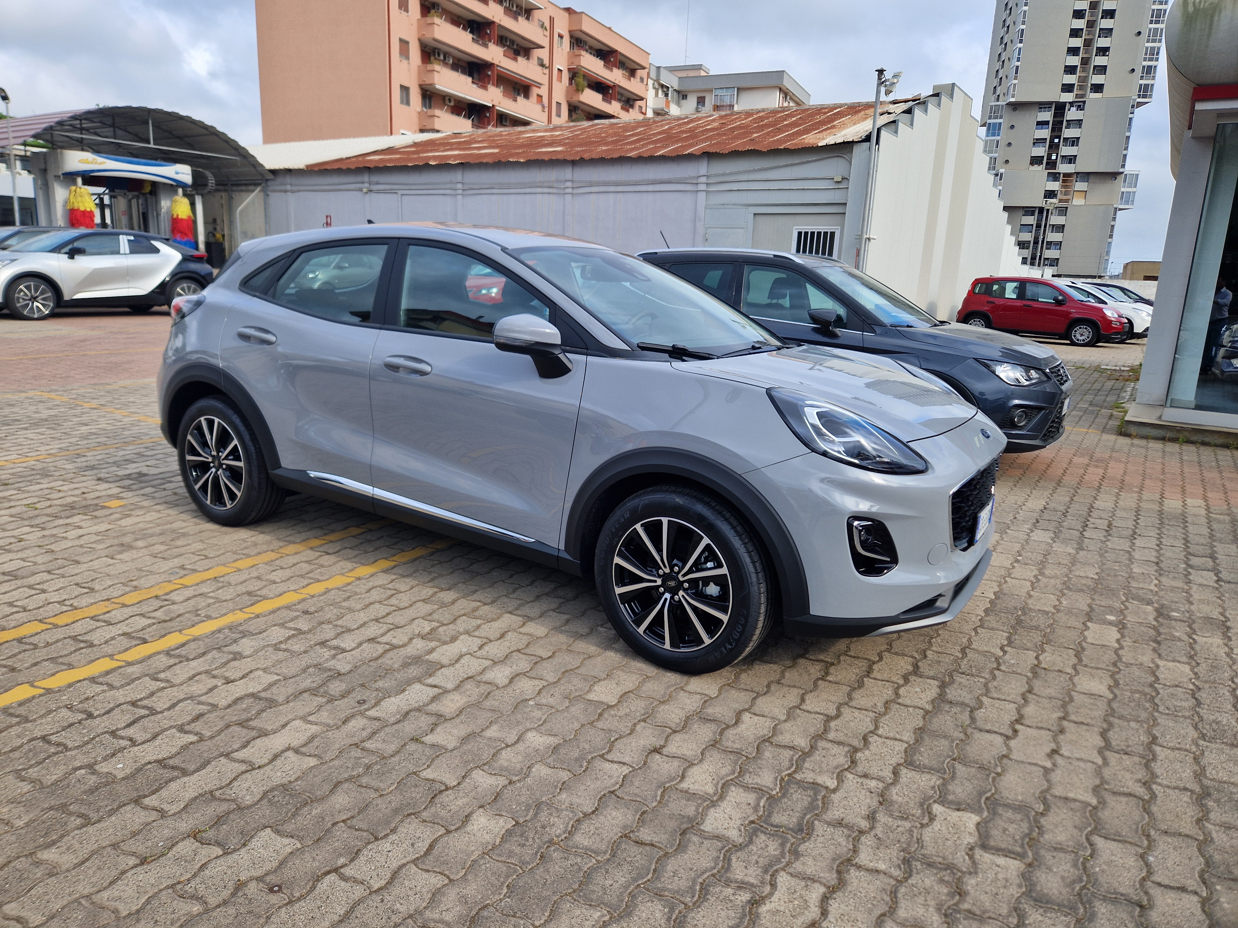 Ford Puma Ecoboost Hybrid Titanium