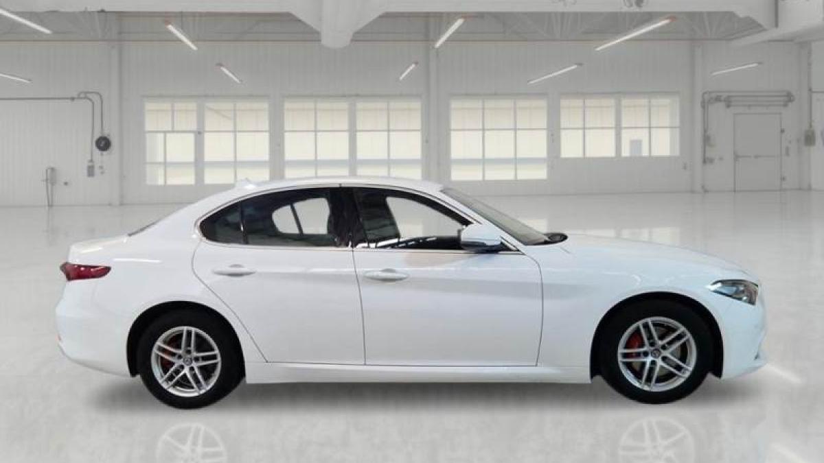 Alfa Romeo GIULIA 2.2 TD 160CV BUSINESS AT8