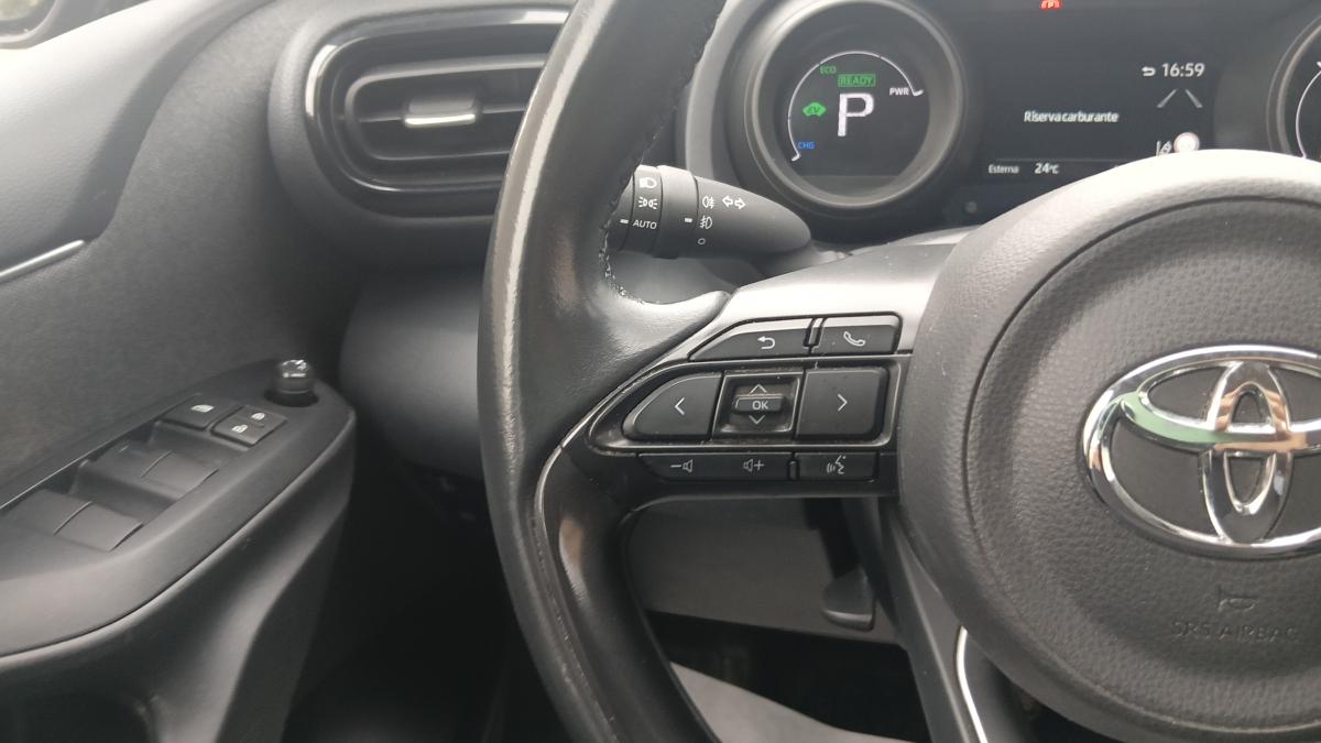 Toyota Yaris 1.5 Hybrid 5 porte Trend 766