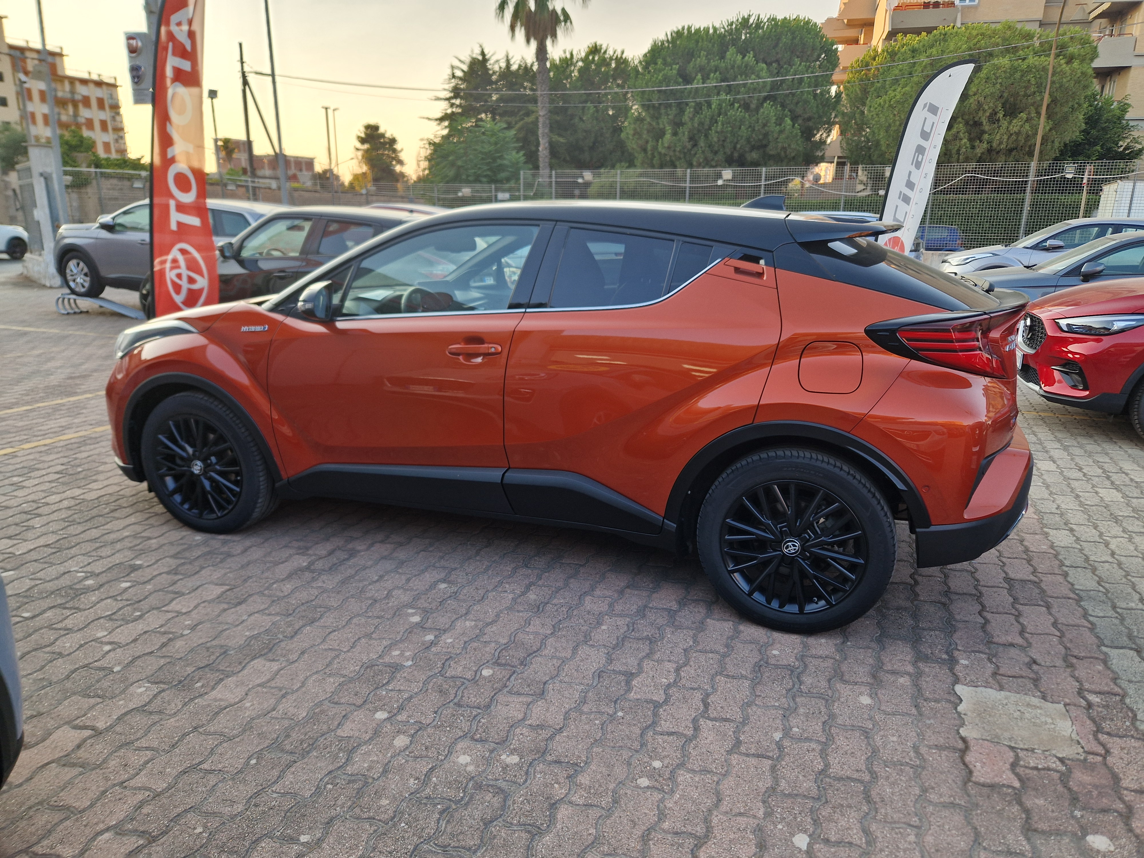 Toyota CHR Premier 2.0 Full Hybrid