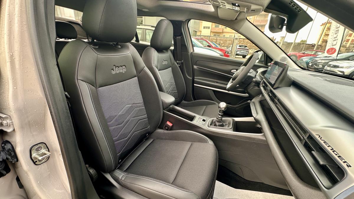 Jeep Avenger 1.2 SUMMIT