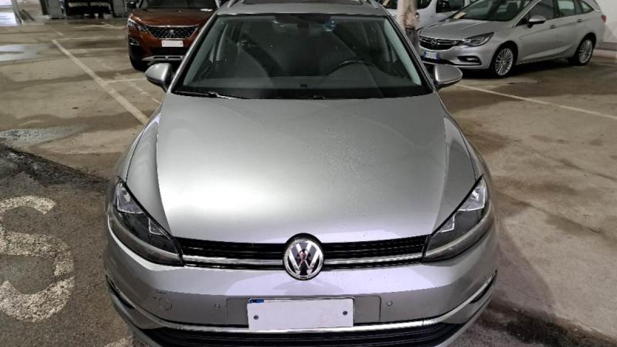 Volkswagen Golf Variant 1.6 Tdi DSG