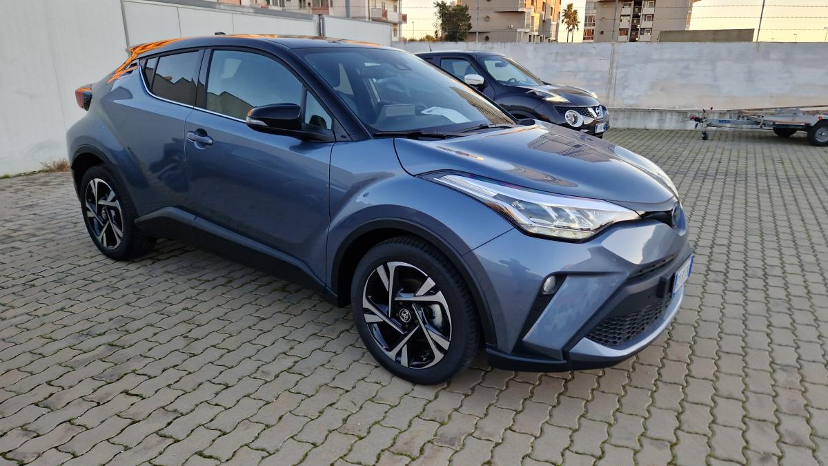 Toyota CHR KM0 2.0 Trend