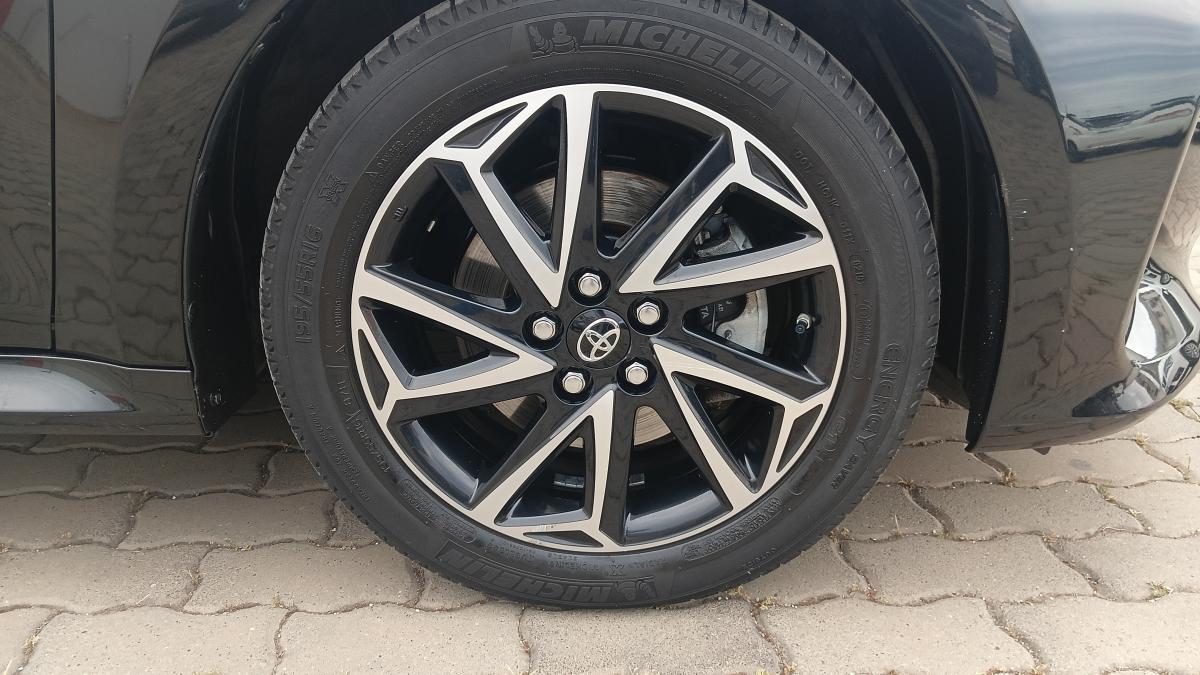 Toyota Yaris 1.5 Hybrid 5 porte Trend 766