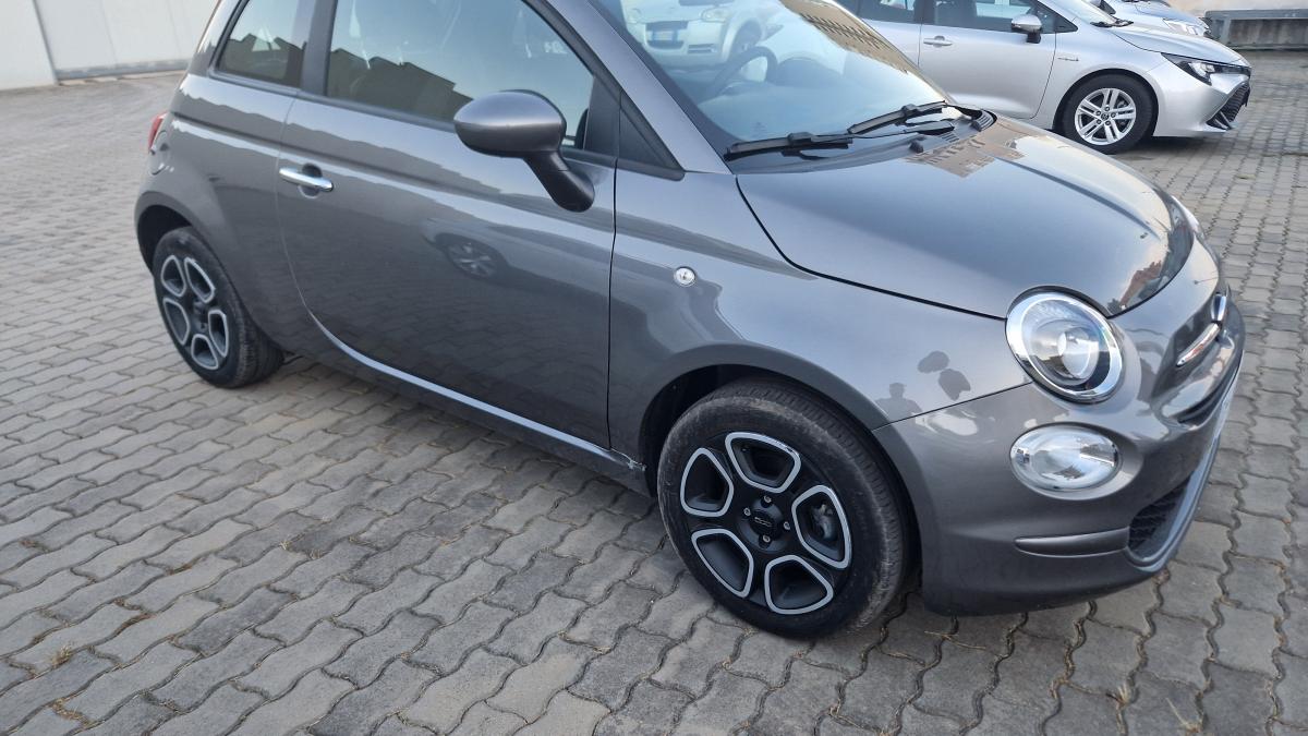 Fiat 500 Hybrid Club