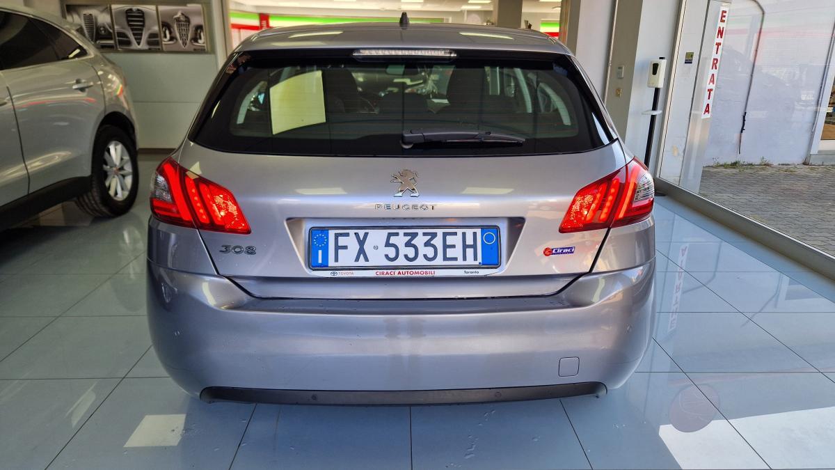 Peugeot 308 BlueHDi 130 EAT8 Business