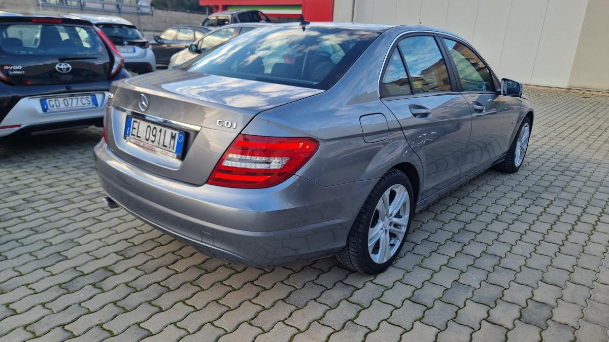 Mercedes C 220 170 cv